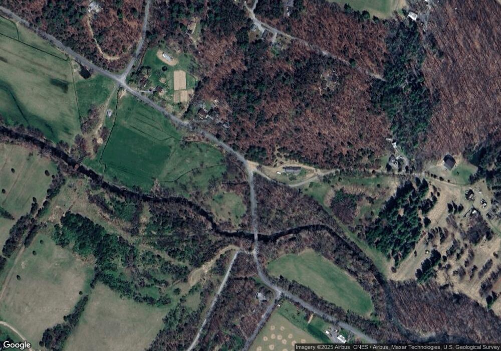 2347 Luther Michael Rd, Berkeley Springs, WV 25411 - photo 1