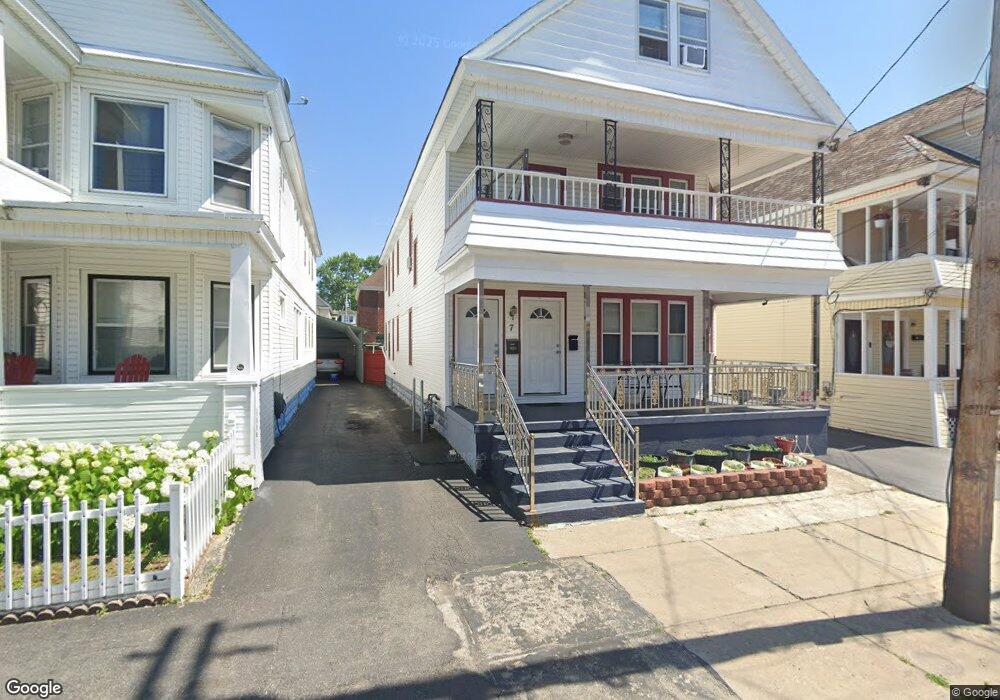 7 Hawk St, Schenectady, NY 12307 - photo 1