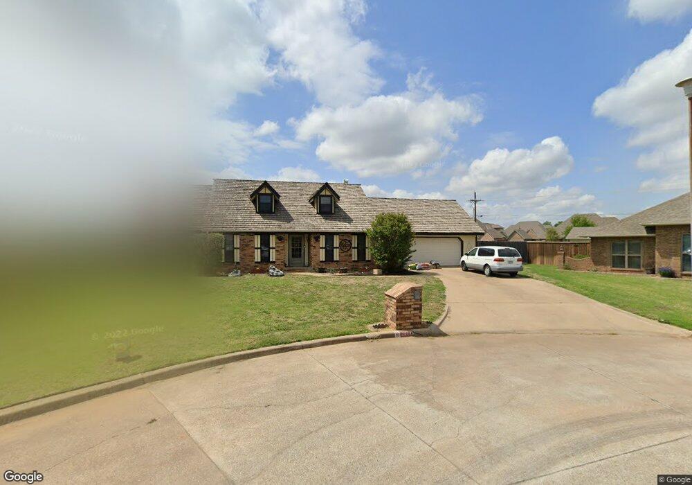 2017 Woodcrest Dr, Duncan, OK 73533 - photo 1