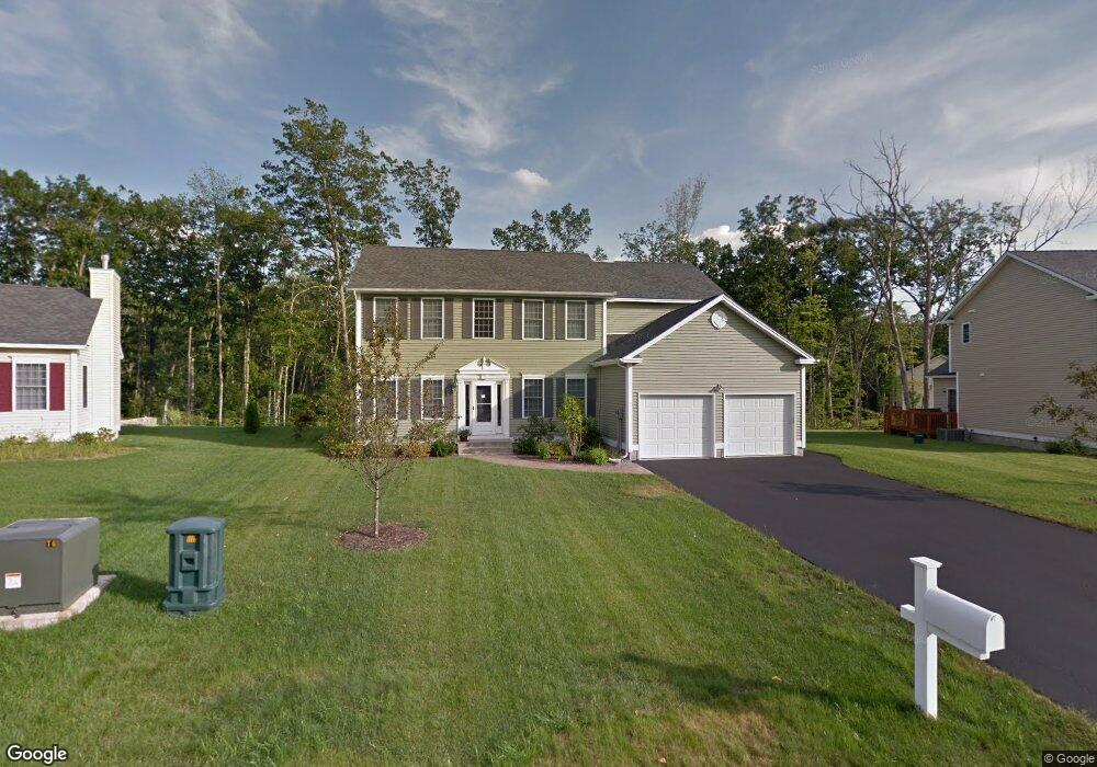 23 Grapevine Rd, MerriMacK, NH 03054 - photo 1