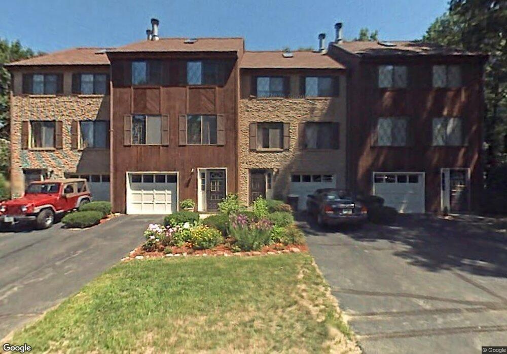 8 Winrow Dr, Merrimack, NH 03054 - photo 1