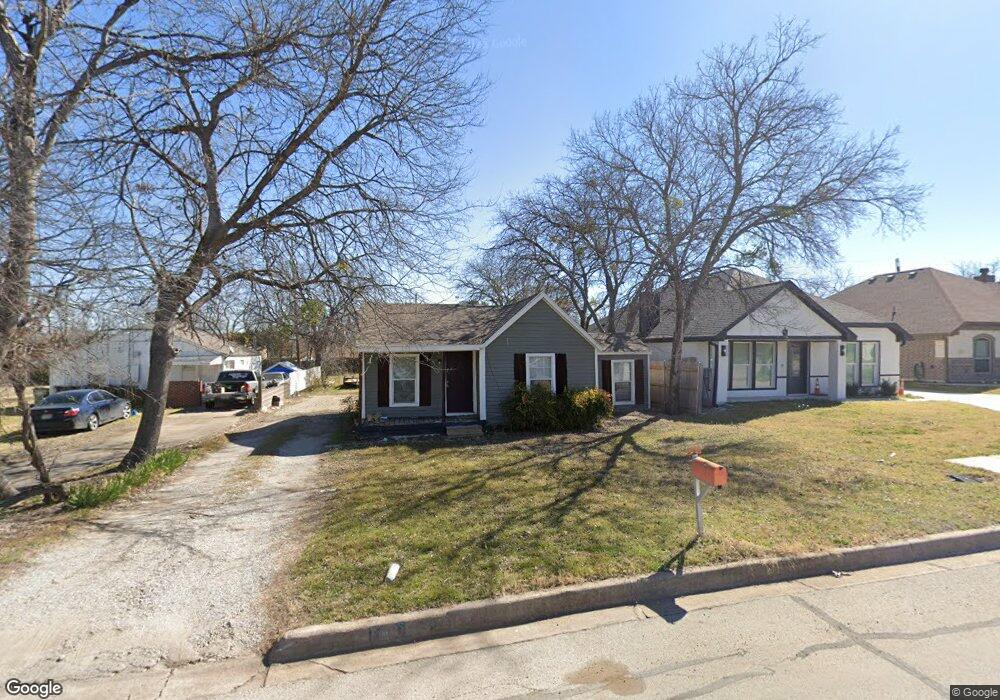 401 Meadow Park Dr, Fort Worth, TX 76108 - photo 1