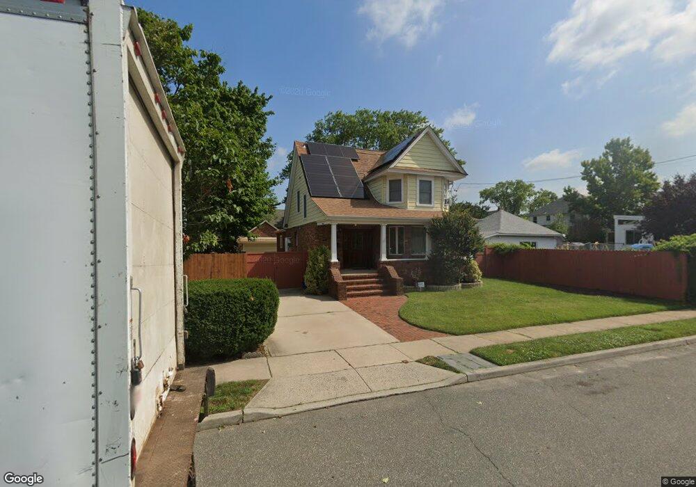 711 Riverside Ave, Baldwin, NY 11510 - photo 1