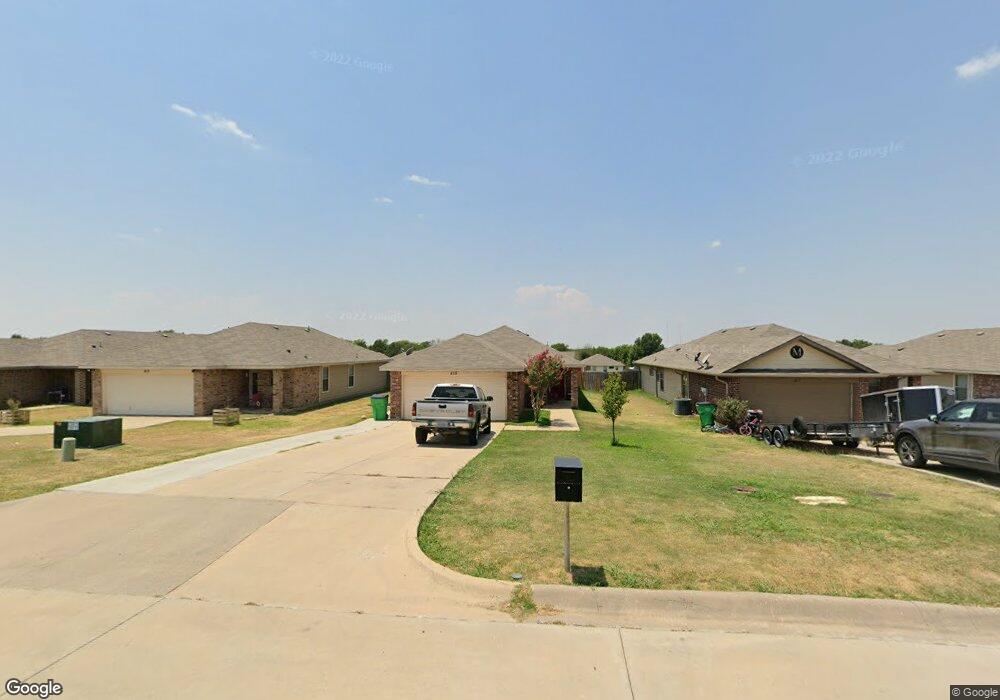 415 Glenwood St, Gainesville, TX 76240 - photo 1