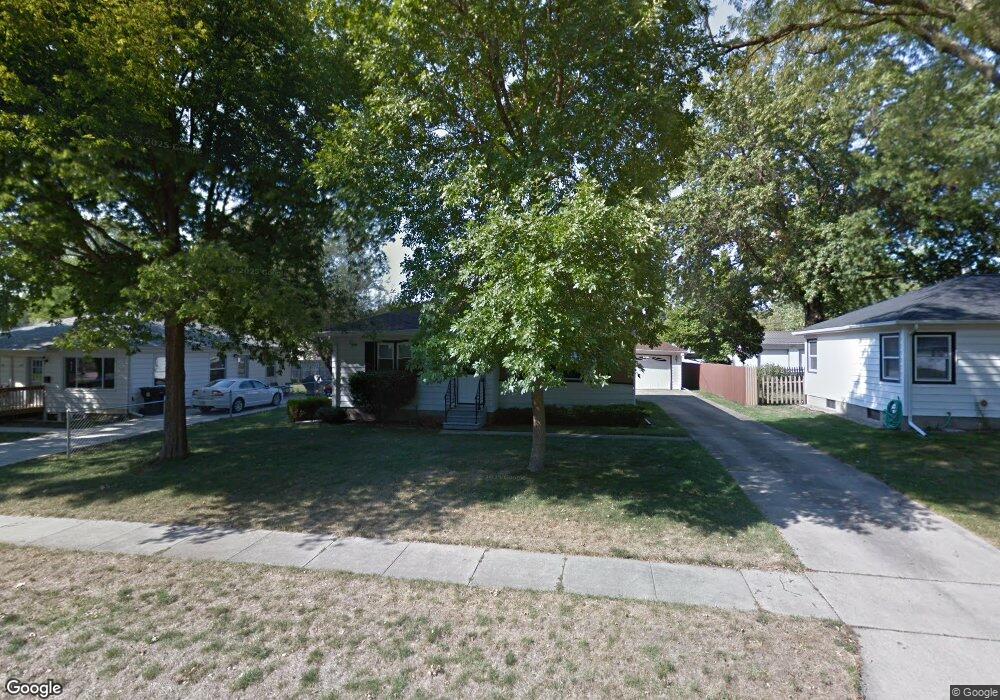 1504 Hawthorne Dr, Cedar Falls, IA 50613 - photo 1