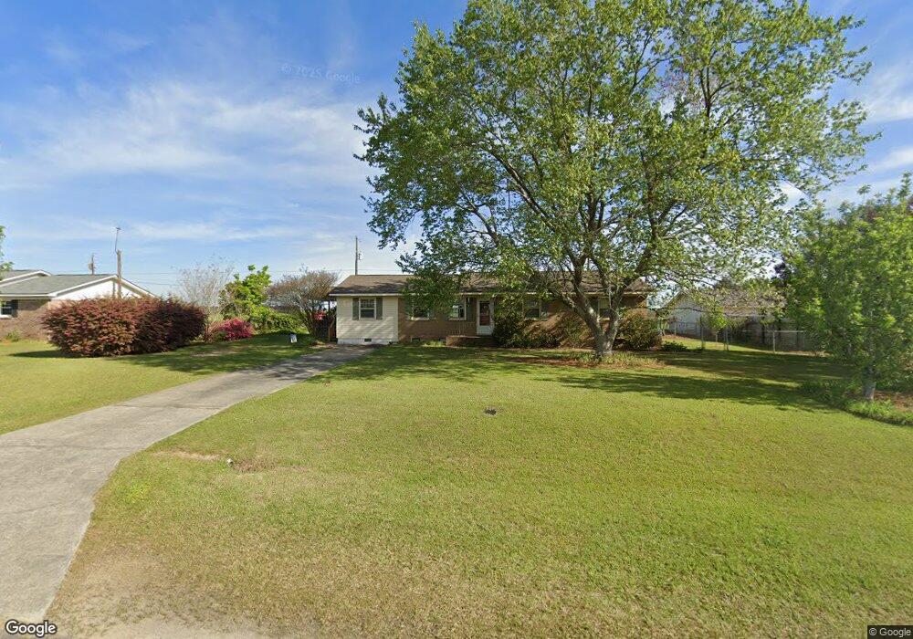 123 Pinoak Cir, Fitzgerald, GA 31750 - photo 1