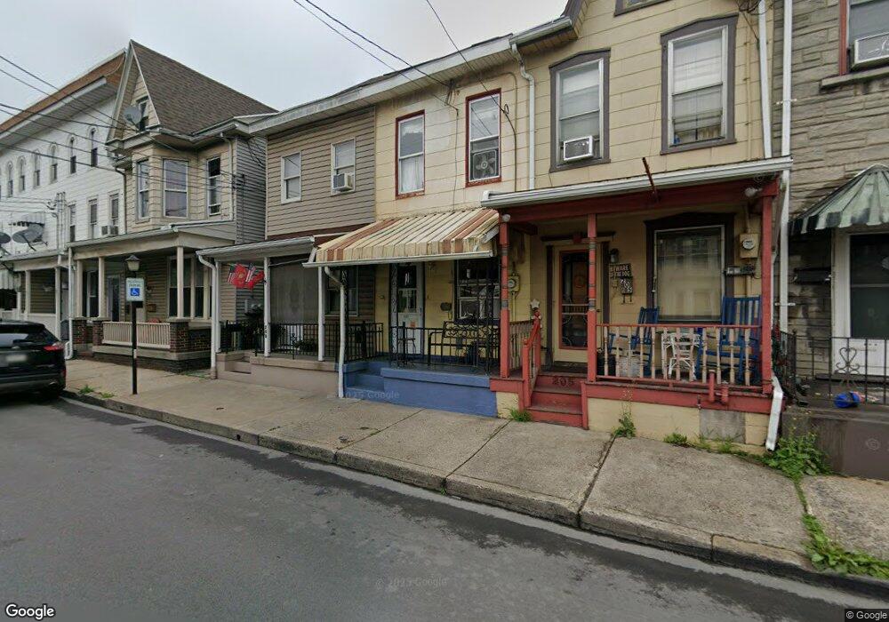 207 Pine St, Tamaqua, PA 18252 - photo 1