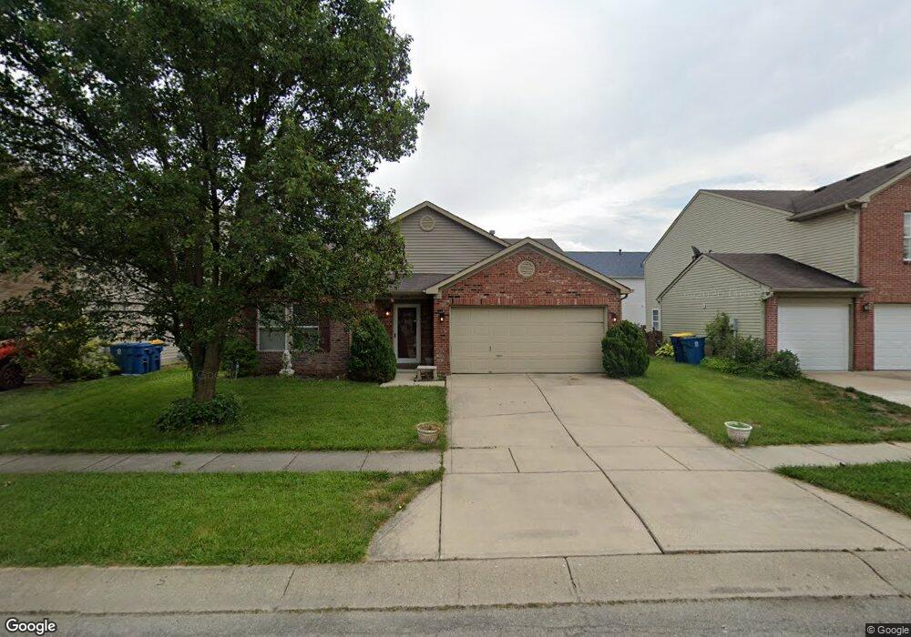 10137 Hatherley Way, Fishers, IN 46037 - photo 1