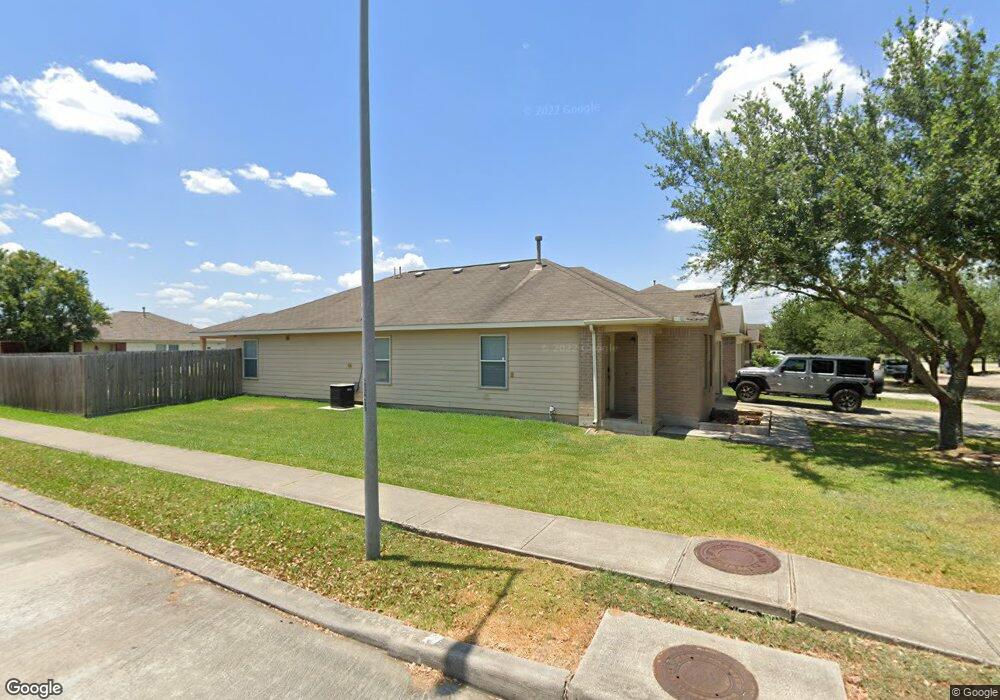 10326 Hinesburg Ct, Houston, TX 77075 - photo 1