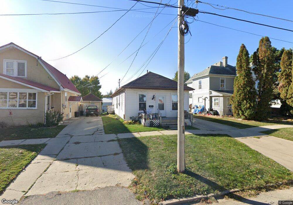 307 S 3rd Ave E, Newton, IA 50208 - photo 1