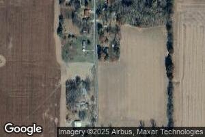 4202 Valier Carpet Rd, Tamaroa, IL 62888