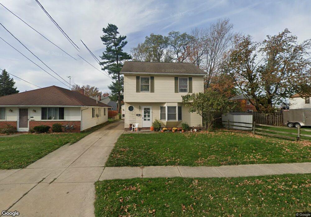 1520 Douglas Rd, Wickliffe, OH 44092 - photo 1