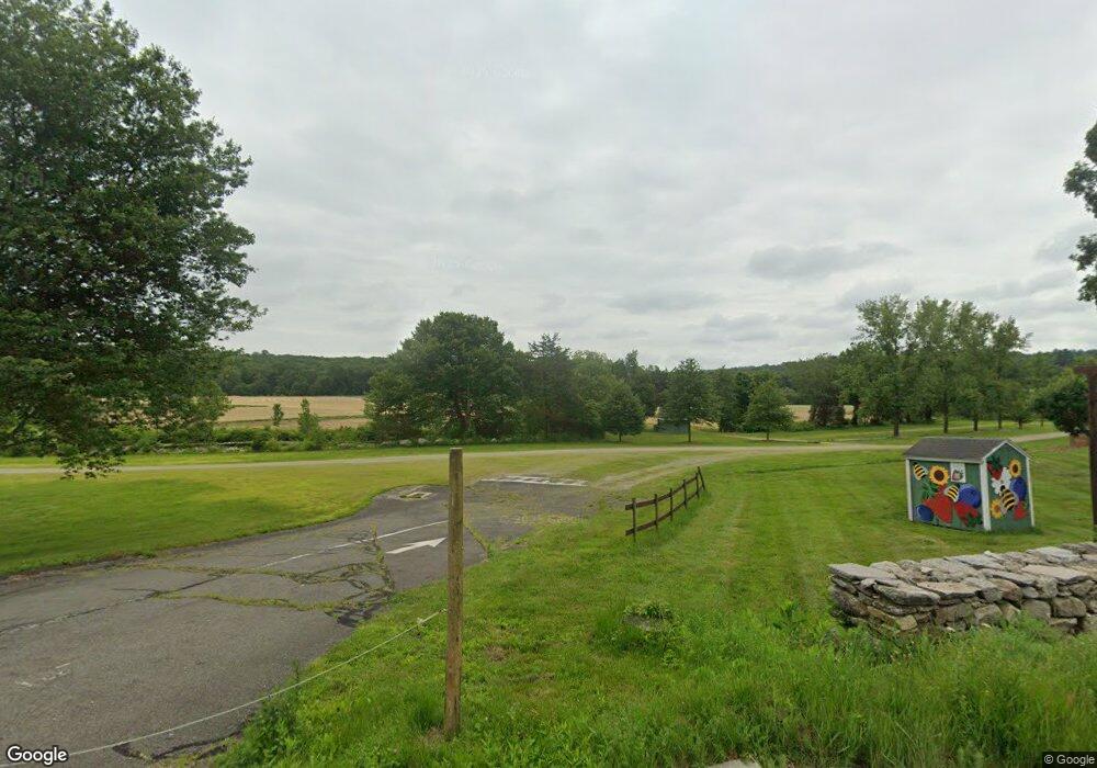 555 Walnut Tree Hill Rd, Shelton, CT 06484 - photo 1