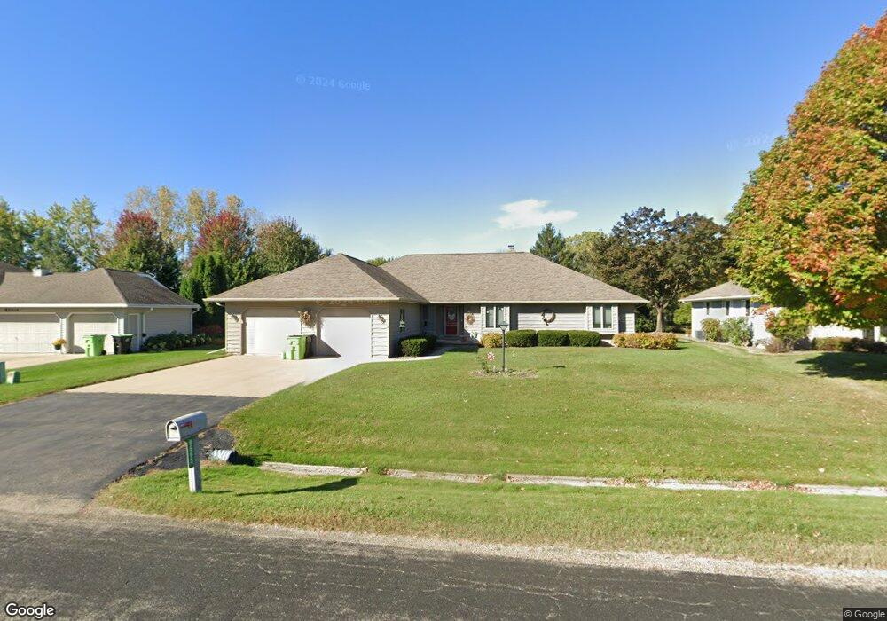 N9665 Darboy Dr, Appleton, WI 54915 - photo 1