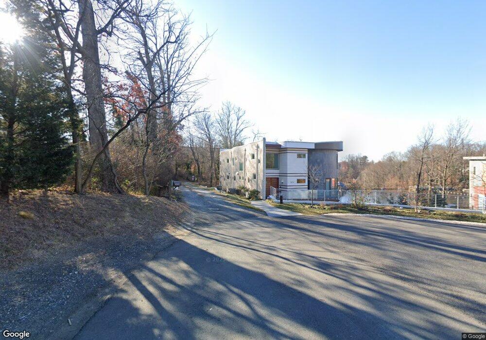 3616 Boat Dock Dr, Falls Church, VA 22041 - photo 1