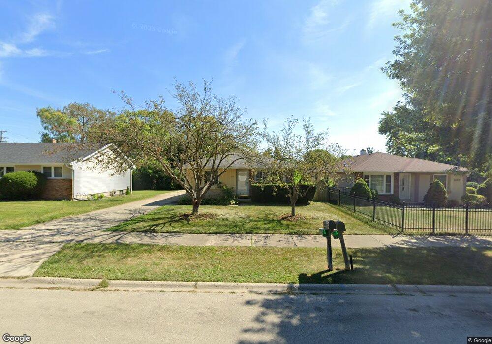 529 N Frolic Ave, Waukegan, IL 60085 - photo 1