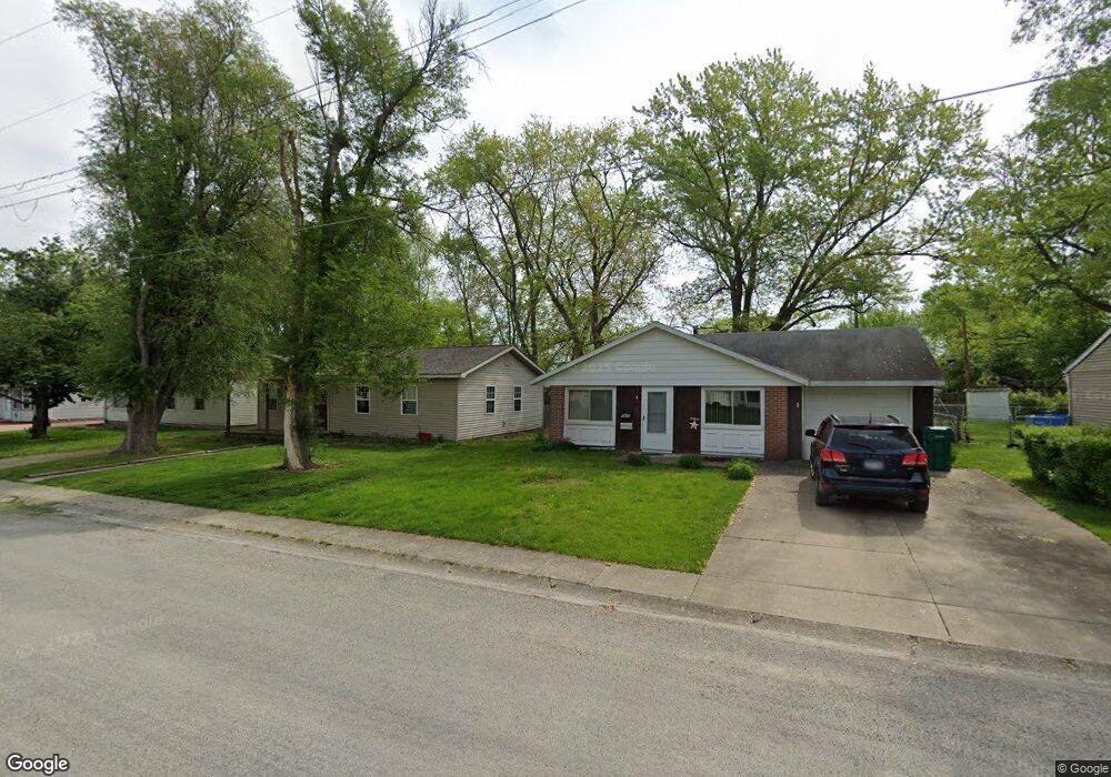 1608 S 3rd St, Mattoon, IL 61938 - photo 1