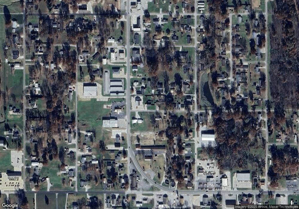 1238 C St NW, Linton, IN 47441 - photo 1