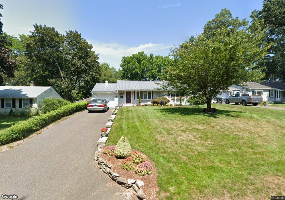 13 Hamilton Ct, Enfield, CT 06082 - photo 1