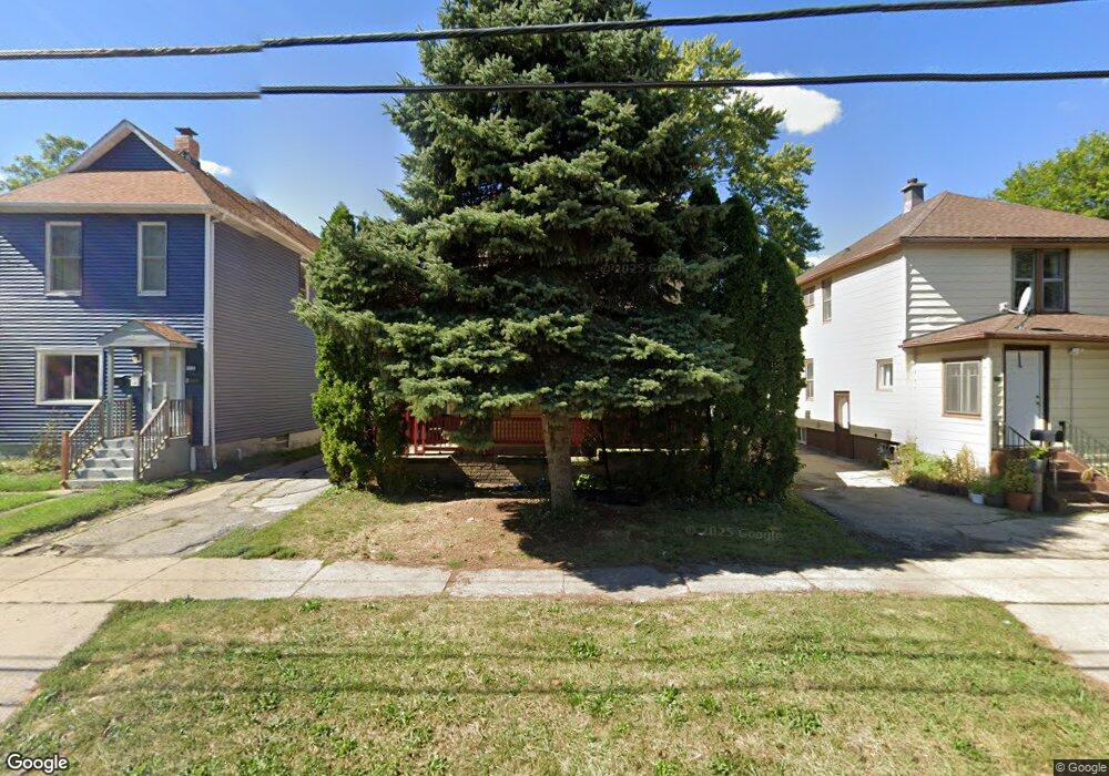 116 N Jackson St, Waukegan, IL 60085 - photo 1