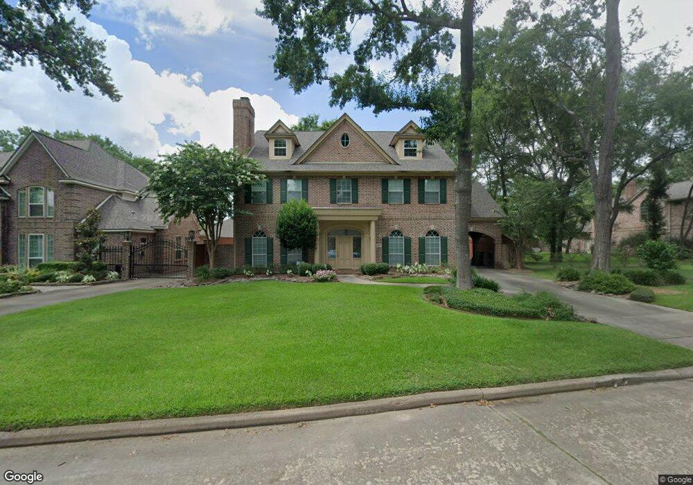 1918 Candlelight Place Dr, Houston, TX 77018 - photo 1