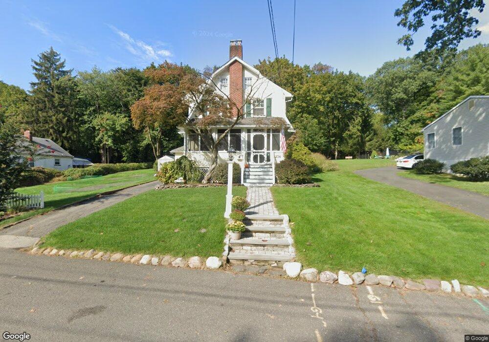 274 Lakeview Dr, Ridgewood, NJ 07450 - photo 1