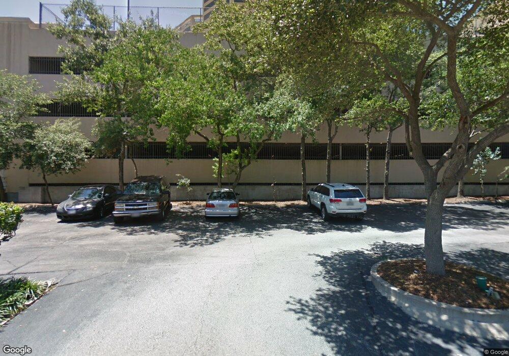 107 Birdsall St, Houston, TX 77007 - photo 1