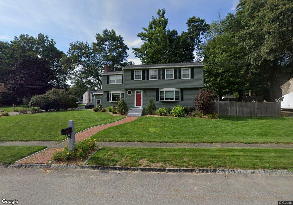 4 Margaret Cir, Nashua, NH 03062 - photo 1