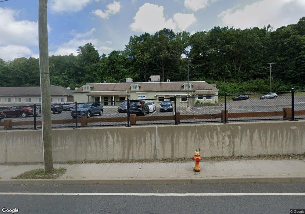 550 Chase Ave, Waterbury, CT 06704 - photo 1