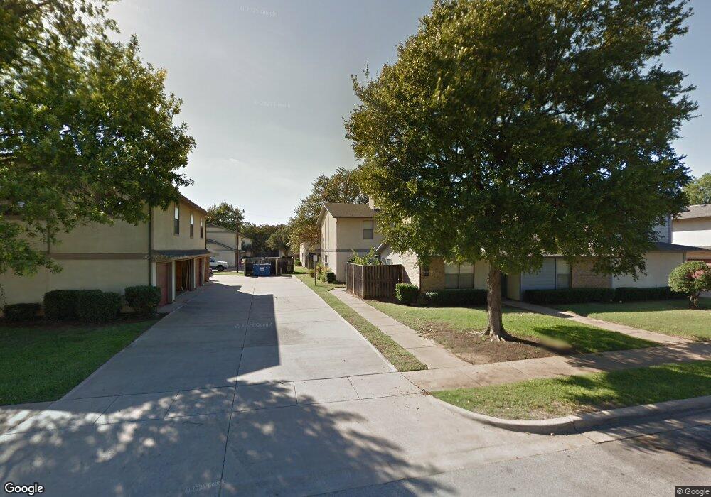 611 Timberline Dr, Hurst, TX 76053 - photo 1