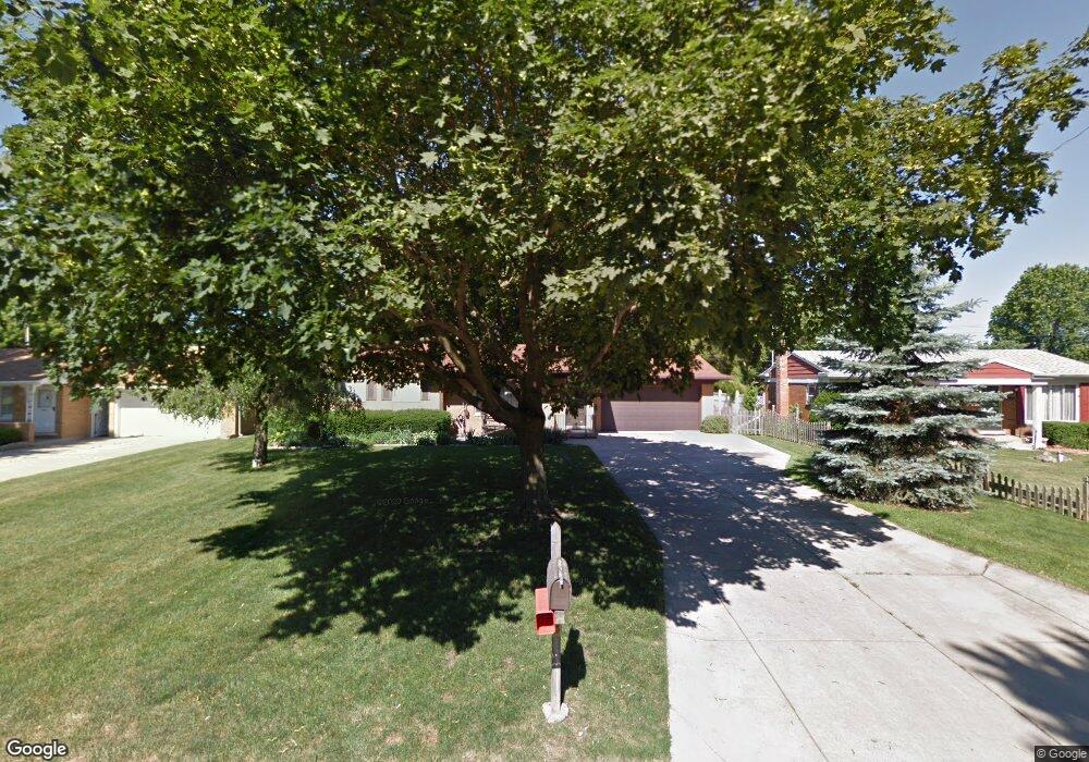 4420 Old Colony Dr, Flint, MI 48507 - photo 1