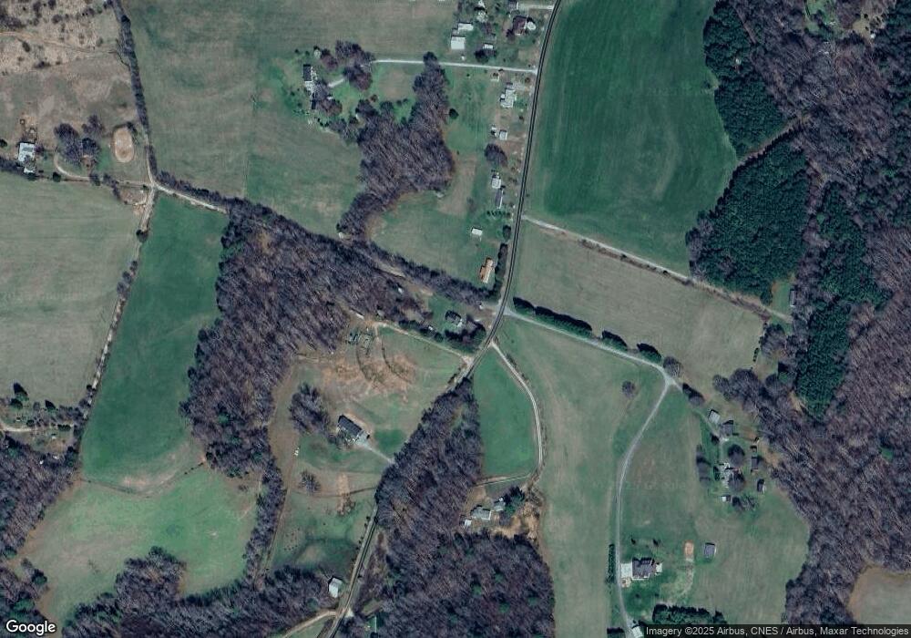 304 Cattlemans Rd, Statesville, NC 28625 - photo 1