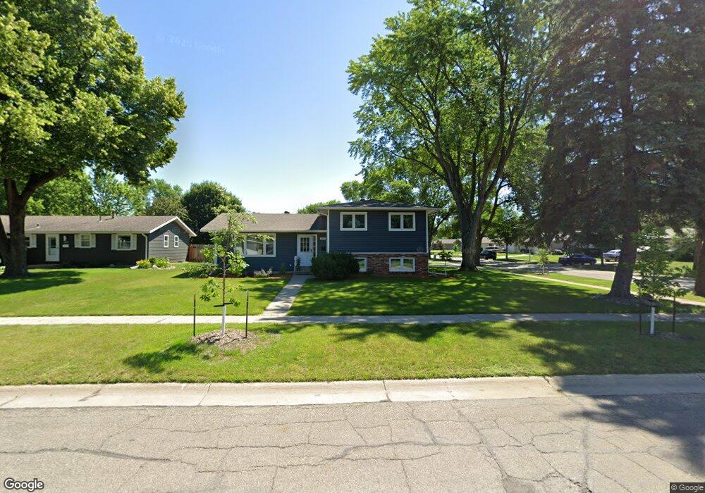 2801 Evergreen Rd N, Fargo, ND 58102 - photo 1