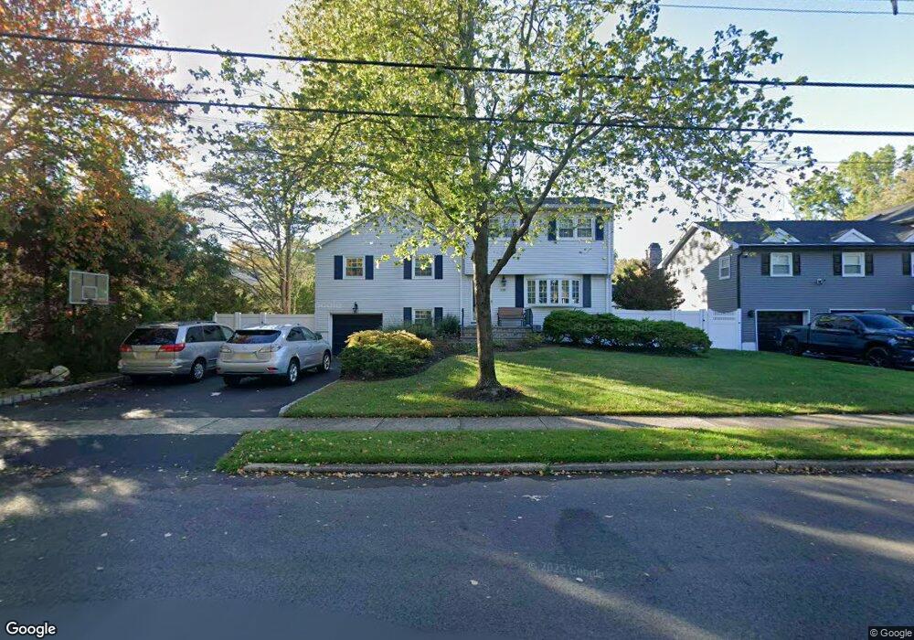 539 Clinton Rd, Paramus, NJ 07652 - photo 1