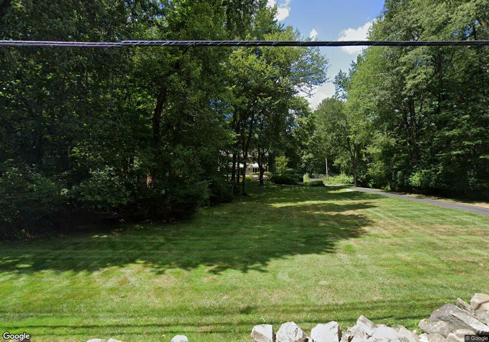 72 Ruscoe Rd, Wilton, CT 06897 - photo 1