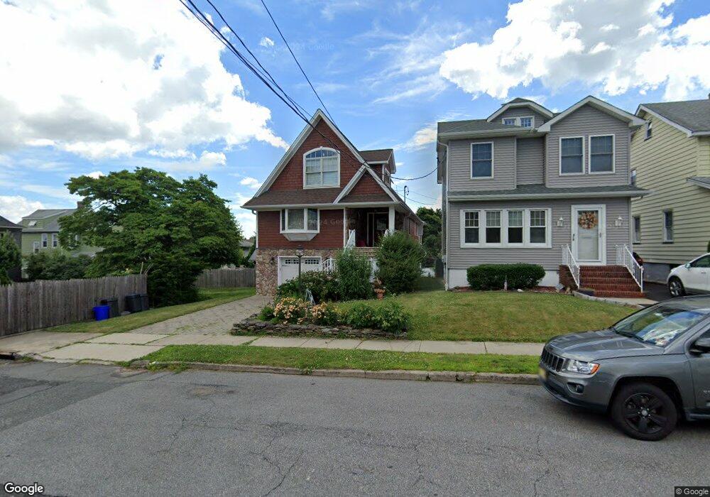 512 Octavia Place, Lyndhurst, NJ 07071 - photo 1