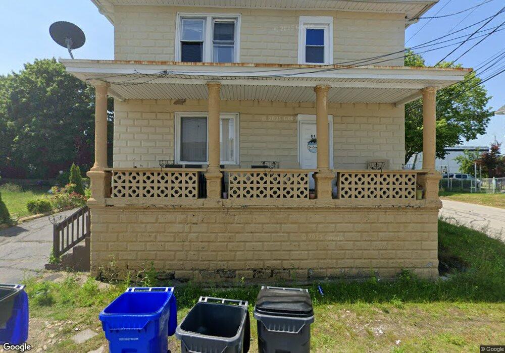 87 Farmington Ave, Providence, RI 02909 - photo 1