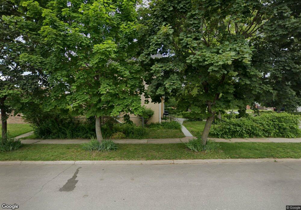 423 W 2nd St unit 415, Cedar Falls, IA 50613 - photo 1