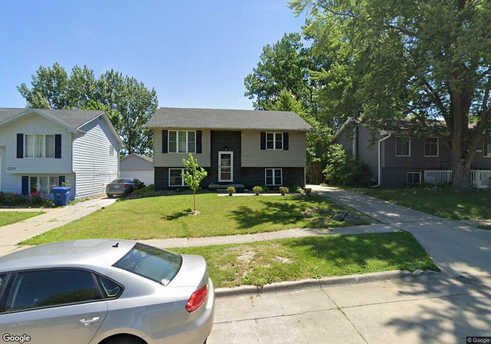 2521 SE 18th St, Des Moines, IA 50320 - photo 1