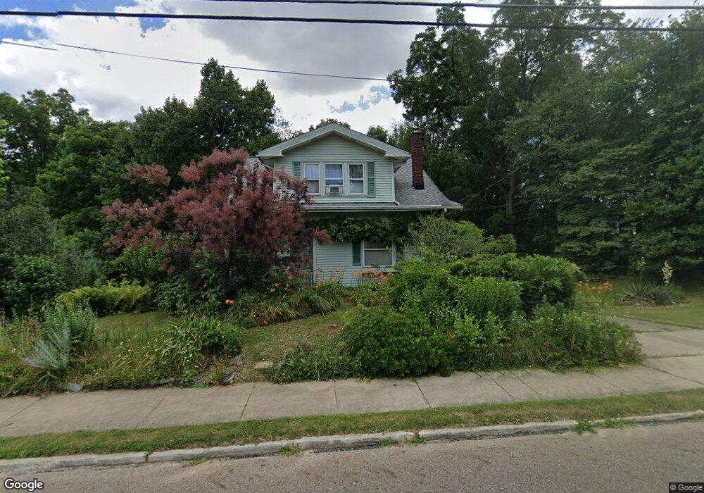 2550 Maple Ave NE, Canton, OH 44714 - photo 1