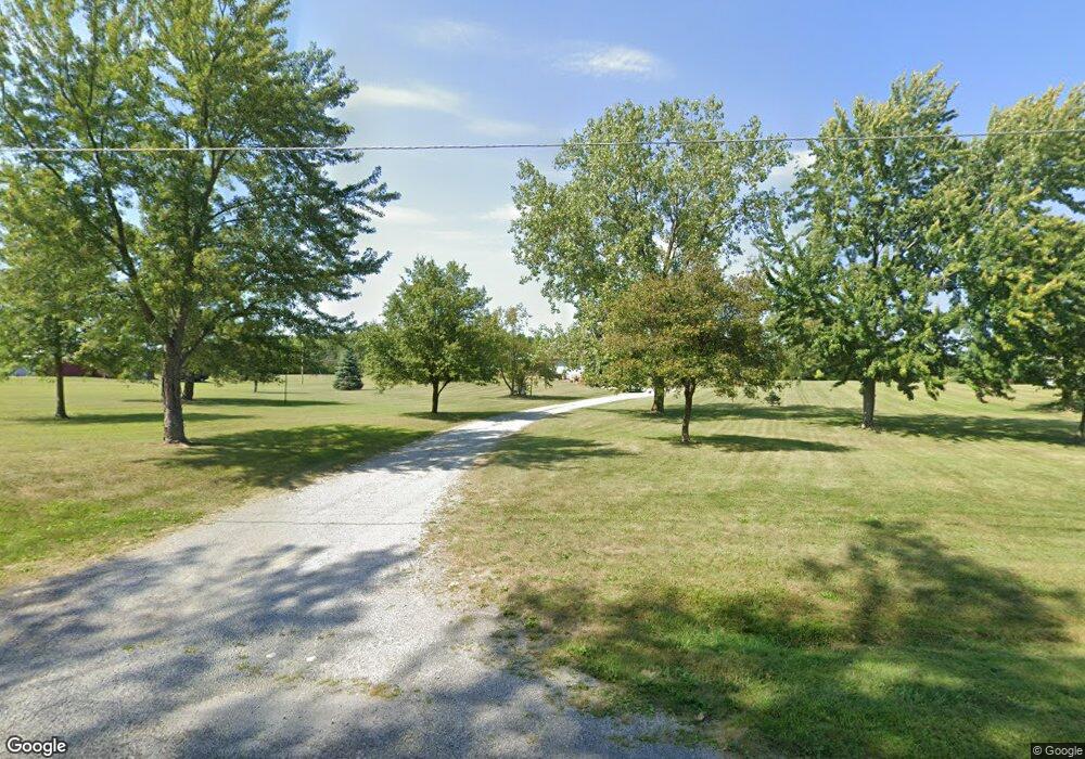 3179 Loescher Rd, Lima, OH 45801 - photo 1