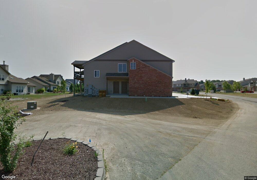 4522 N Thornhill Dr unit 208E, Peoria, IL 61615 - photo 1