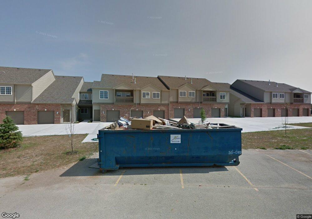 4516 N Thornhill Dr, Peoria, IL 61615 - photo 1