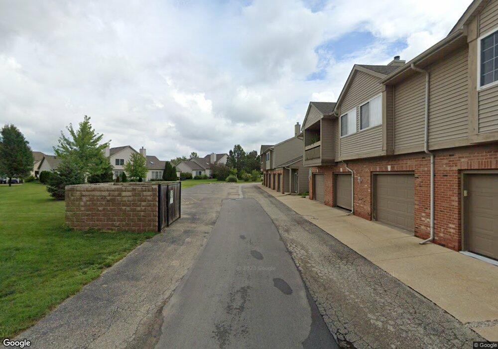 4520 N Thornhill Dr unit 210E, Peoria, IL 61615 - photo 1