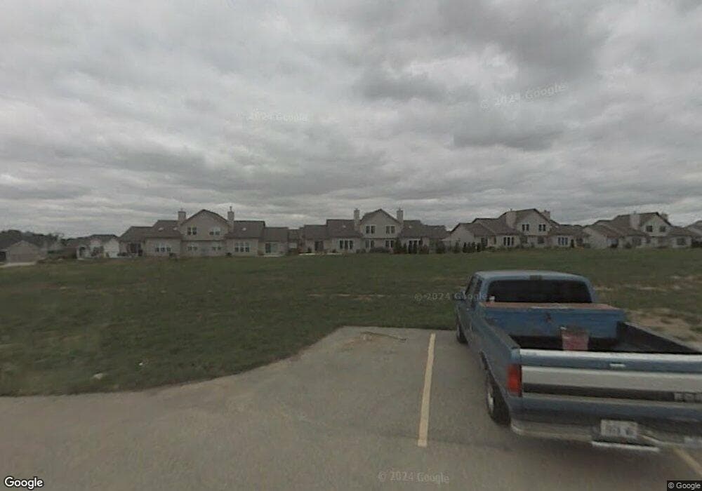 4534 N Thornhill Dr unit 103E, Peoria, IL 61615 - photo 1