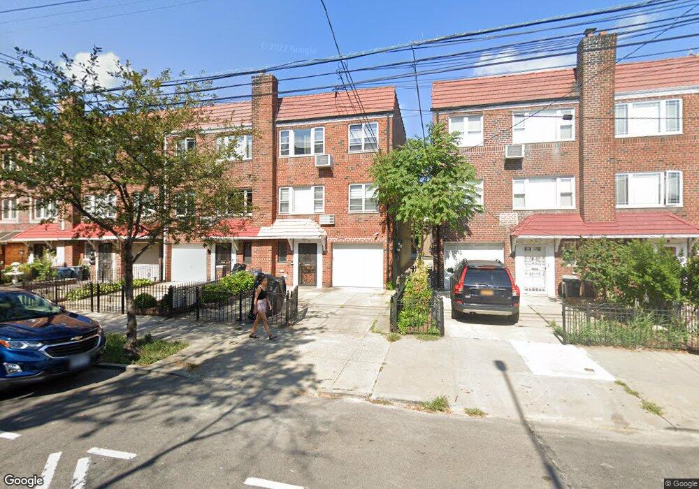 2558 43rd St, Astoria, NY 11103 - photo 1