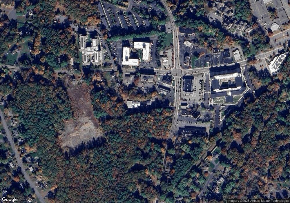 866 Edgell Rd unit R, Framingham, MA 01701 - photo 1