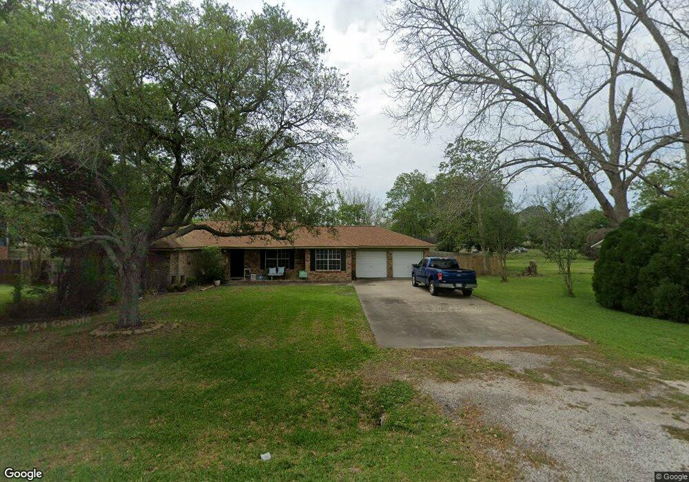 98 Trinity St, Bay City, TX 77414 - photo 1