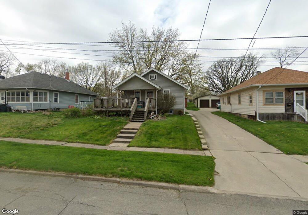 917 W 3rd St S, Newton, IA 50208 - photo 1