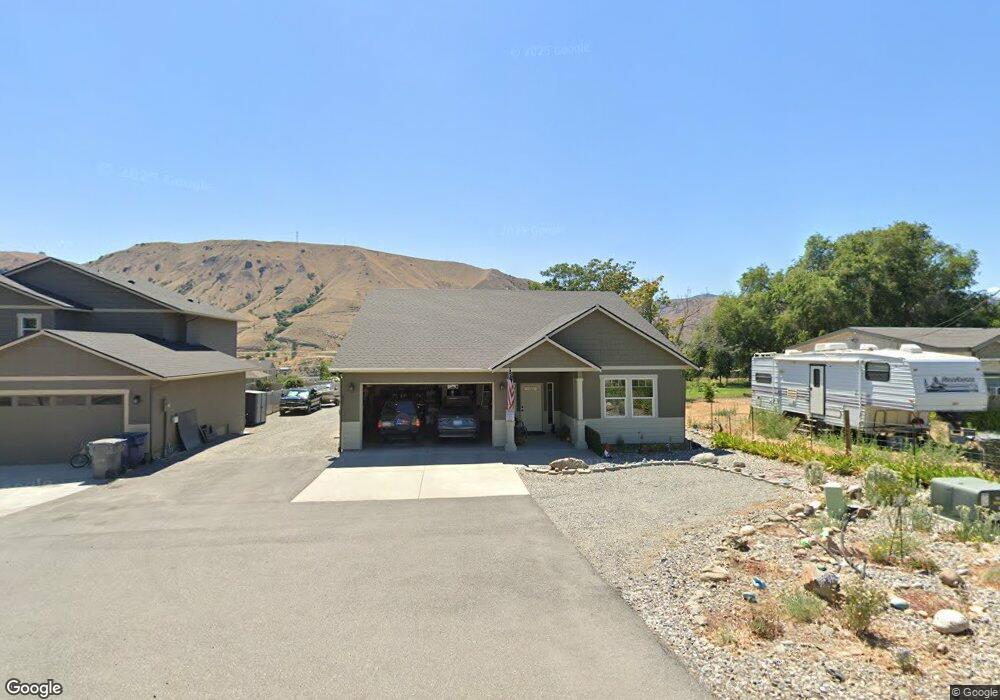 800 Highline Dr, East Wenatchee, WA 98802 - photo 1